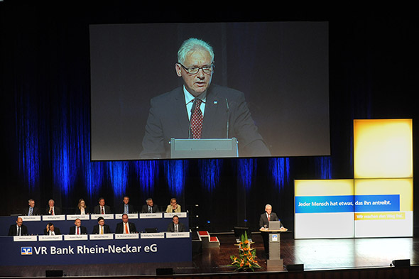 Vorsitzender des Vorstands Dr. Wolfgang Thomasberger